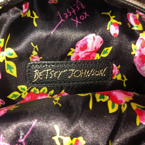 Betsey Johnson Crossbody Bag - Picture 4 of 5